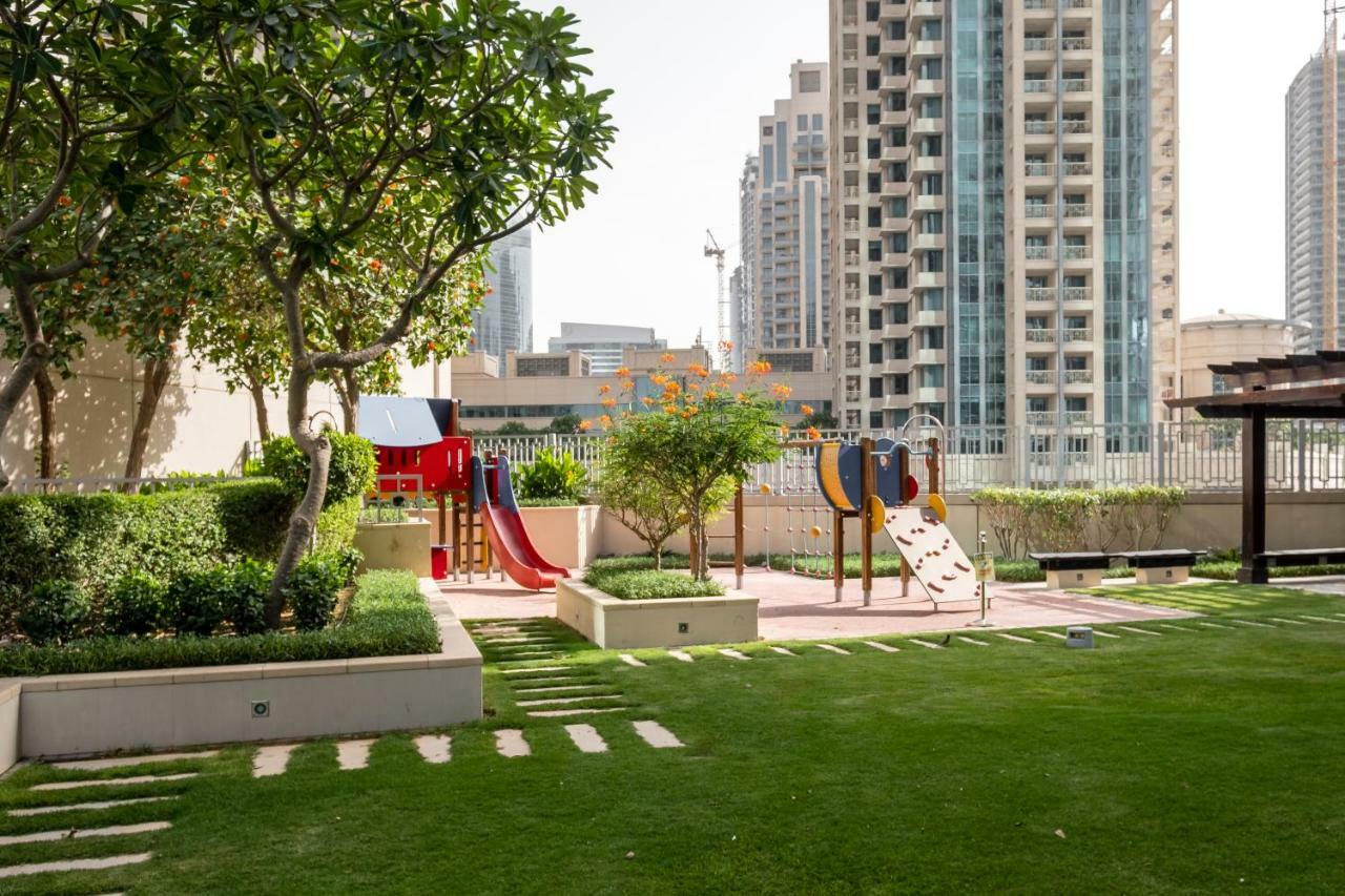 Maison Privee - Exclusive Apt With Burj Khalifa Next Door Dubai Dış mekan fotoğraf